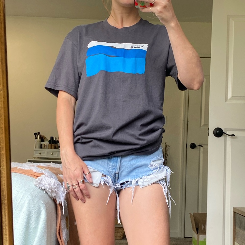 🌼 Rare GoPro short sleeve tee